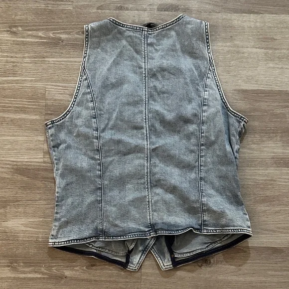White House Black Market Denim Vest Top - Picture 4 of 6